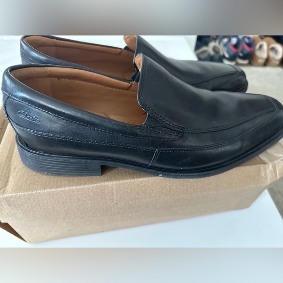 Clarks Men's Tilden Free Loafer Size 11M, Black only worn once. - Picture 3 of 6